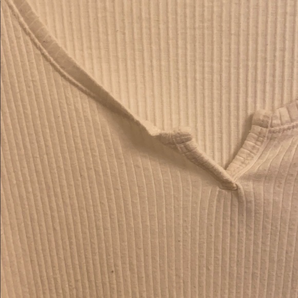 Hollister Ribbed Short-Sleeve Tee - Picture 3 of 4